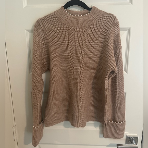 NWT Pearl Trim Sweater - Picture 5 of 6